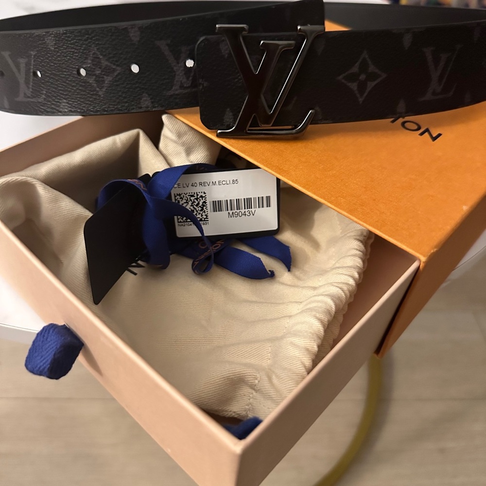 Brand New LV belt never worn